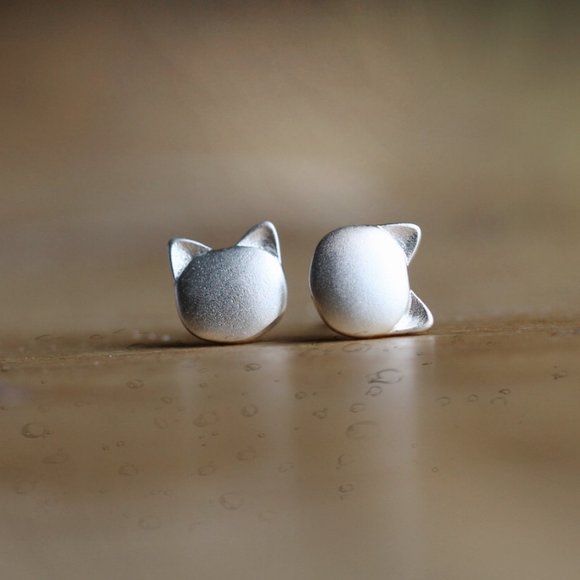 3/$25 🏷️ 925 Sterling Silver Minimal Cat Earrings Studs Cat Animal Jewelry - Picture 6 of 7